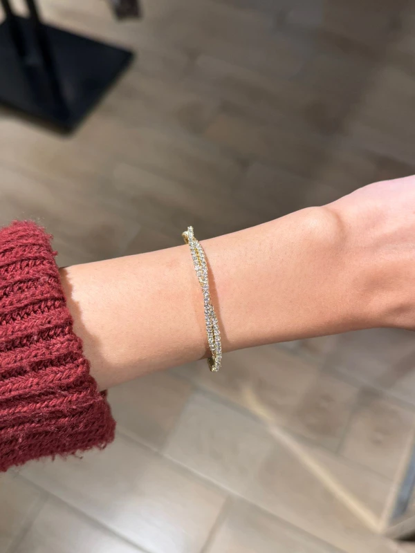 Twisted sparkle Bangle