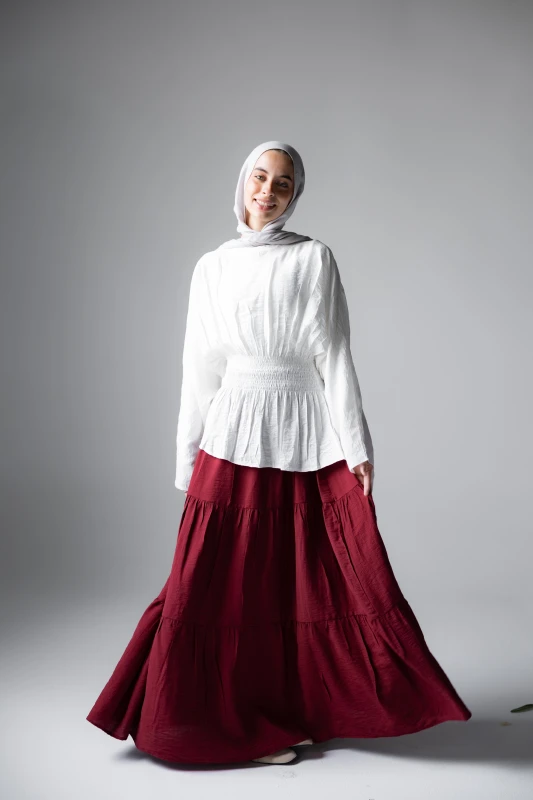 Midnight Breeze Skirt In Burgundy
