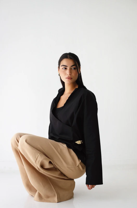 Feuille d’Or Top - Black (without metal accessory)