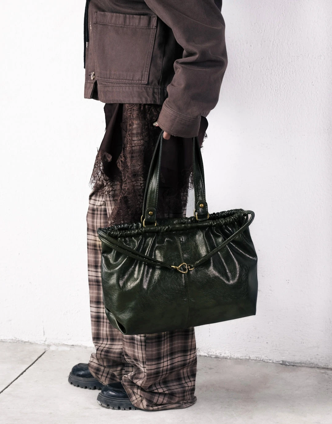 SCRUNCH BAG OLIVE